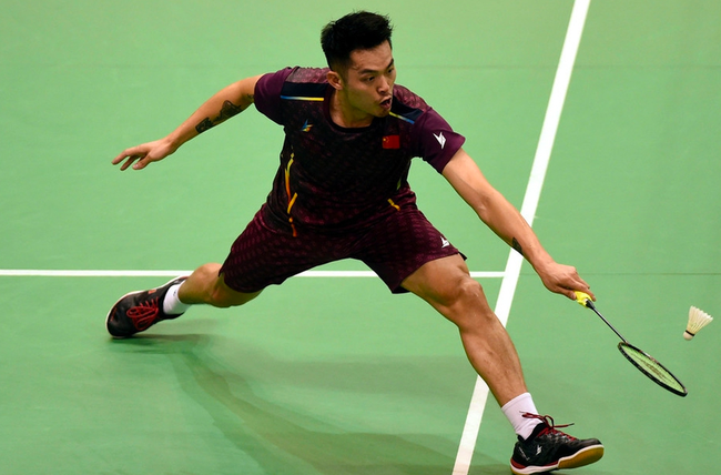 额展开激烈 额展开激烈