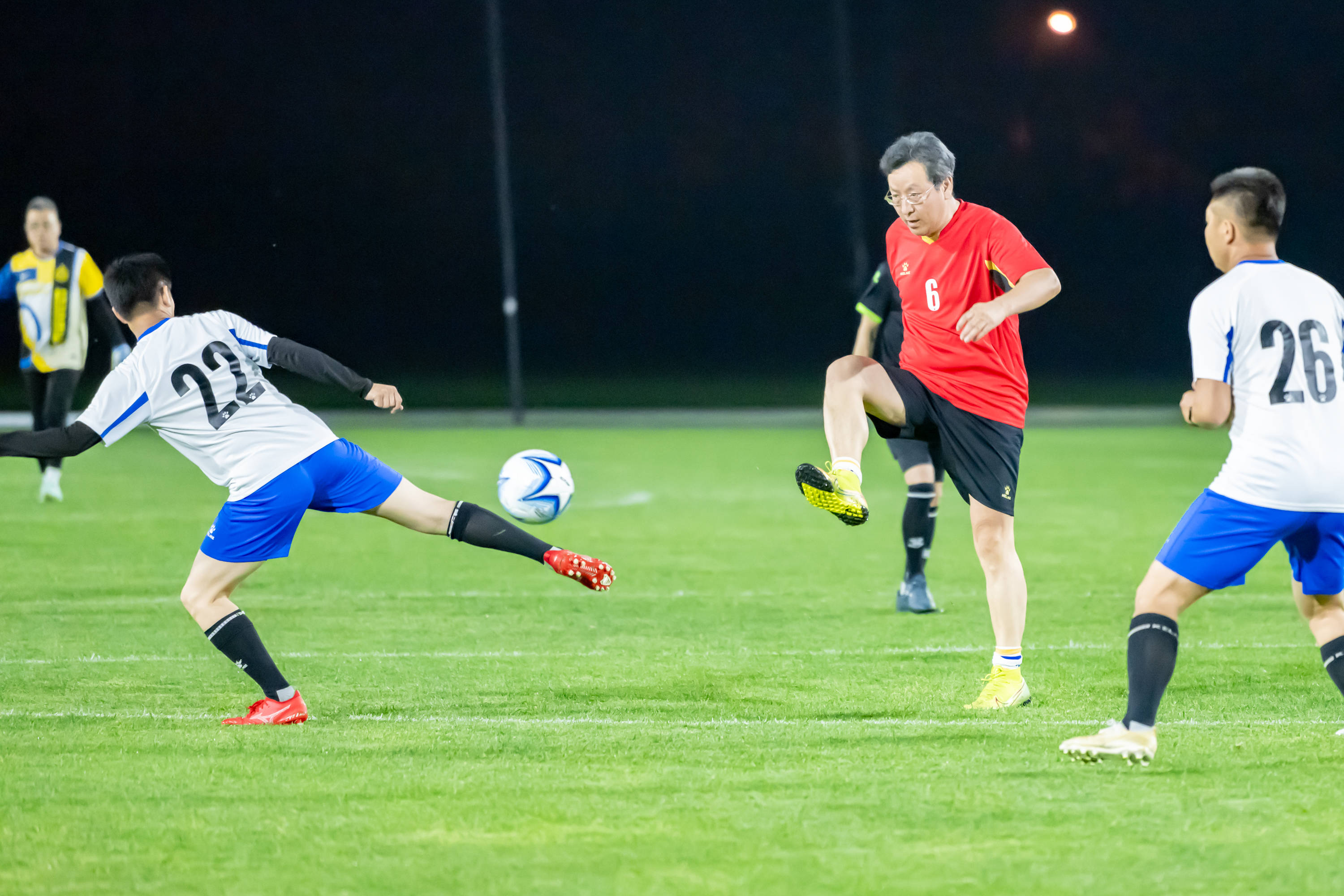 首发武器 首发武器