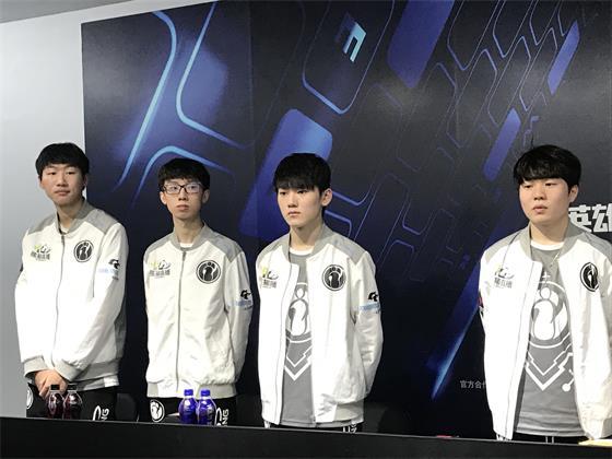 击手在第一 击手在第一